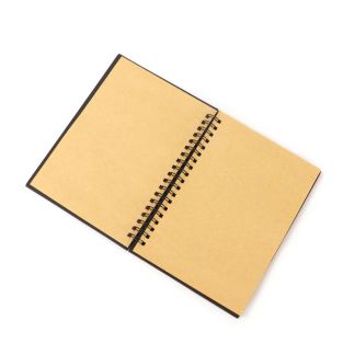 Cuaderno negro de espiral con páginas kraft 24 x 19 x 1,5 cm