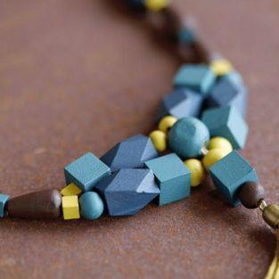 8 polygonal wood beads 15 x 11 mm