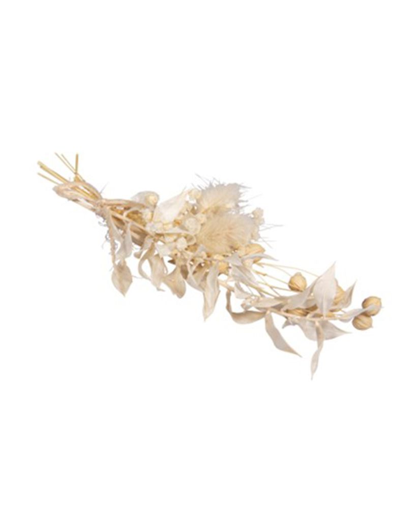 Bunch of white dried flowers