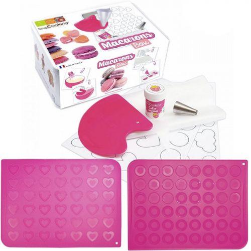 Silicone mats & preparation for Heart & round macaroons