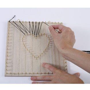 Cuadro de madera String Art - Do it yourself 22 x 22 cm