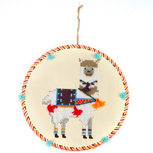 Wooden Embroidery suspension kit - Lama