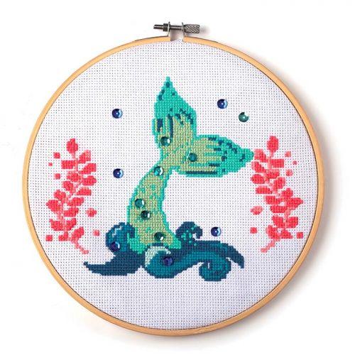 Wooden circle to embroider Ø 20 cm - Mermaid
