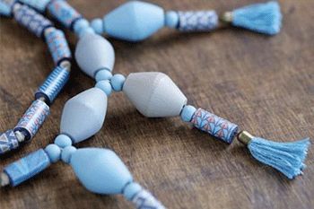 Sewing beads in wood - Creative haberdashery