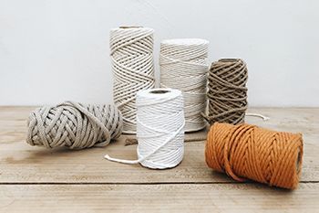 Macramé thread and string