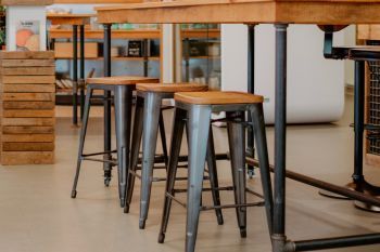 Pieds de table